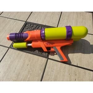 Vintage 90’s Larami SUPER SOAKER XXP 175 Water Gun! Dual Tank w/ Power Gauge!